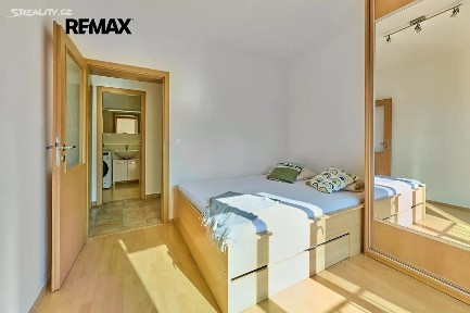 Pronájem bytu 2+kk 46 m² Lomená, Zbuzany