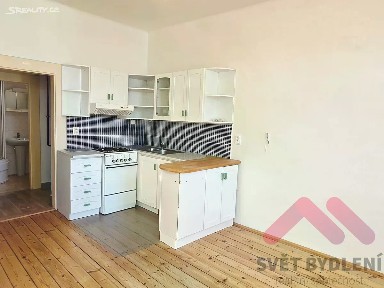 Pronájem bytu 1+1 39 m² Čechova, Praha - Bubeneč