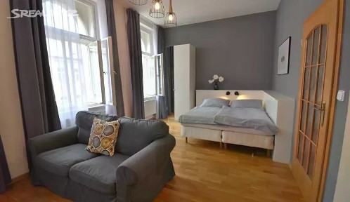 Pronájem bytu 1+kk 35 m² Sázavská, Praha - Vinohrady