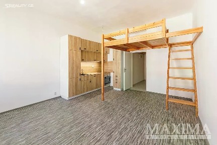 Pronájem bytu 1+kk 32 m² Bělehradská, Praha - Vinohrady