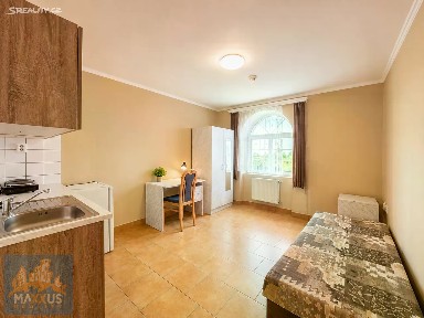 Pronájem bytu 1+kk 22 m² Karlovarská, Praha - Řepy