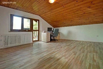 Pronájem bytu 3+kk 72 m² Karlická, Praha - Radotín