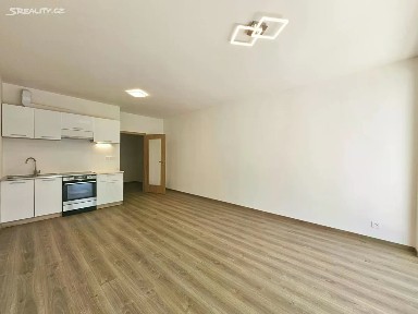 Pronájem bytu 1+kk 33 m² Gerstelova, Praha - Vysočany