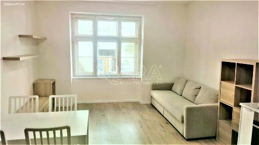 Pronájem bytu 2+kk 48 m² Jirečkova, Praha - Holešovice