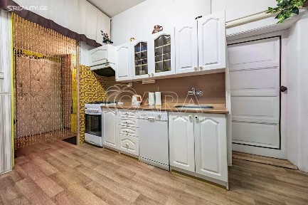 Pronájem bytu 3+1 75 m² Hartigova, Praha - Žižkov