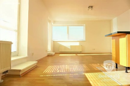 Pronájem bytu 2+kk 62 m² Sicherova, Praha - Kyje