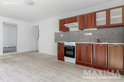 Pronájem bytu 1+1 50 m² Baarova, Praha - Michle