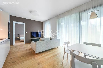 Pronájem bytu 2+kk 47 m² Na Marně, Praha - Bubeneč