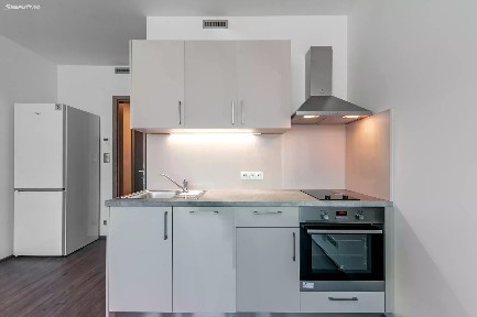 Pronájem bytu 1+kk 28 m² Bassova, Praha - Vysočany