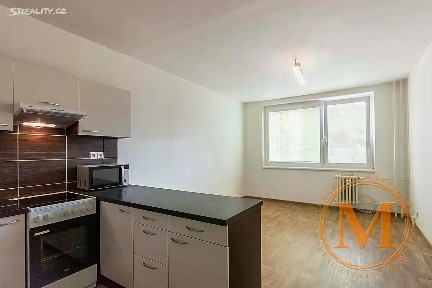 Pronájem bytu 2+kk 42 m² Pod Lysinami, Praha - Hodkovičky