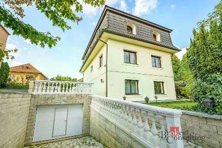 Prodej vily 287 m², pozemek 654 m² Pancířova, Praha - Modřany