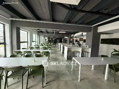 Pronájem kanceláře 640 m²