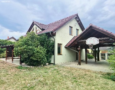 Pronájem rodinného domu 180 m², pozemek 743 m² Okružní, Velká Dobrá