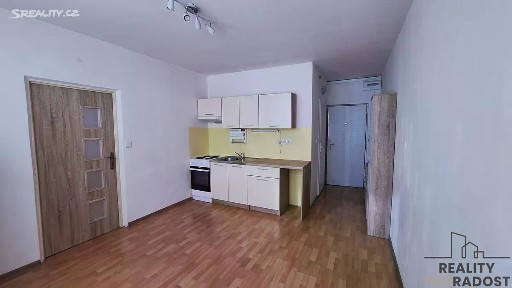 Pronájem bytu 1+1 32 m² Šípková, Ústí nad Labem - Severní Terasa