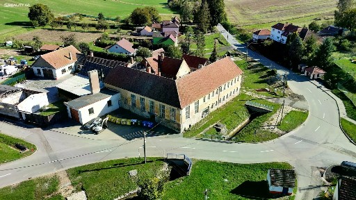 Prodej činžovního domu 1100 m² Nemochovice