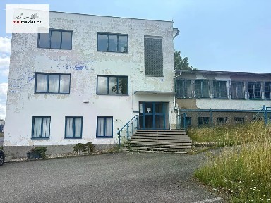 Pronájem kanceláře 500 m²