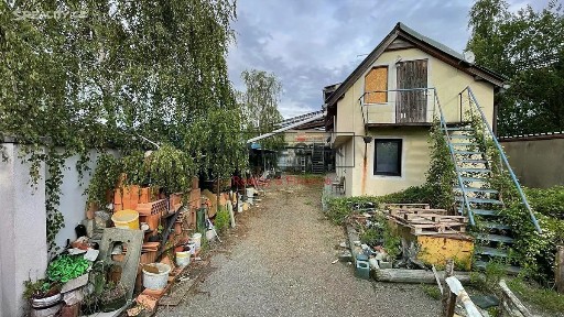 Prodej komerční nemovitosti 160 m²
