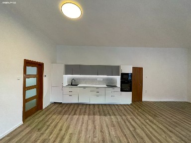 Pronájem bytu 3+kk 110 m² S. K. Neumanna, Ostrava - Moravská Ostrava