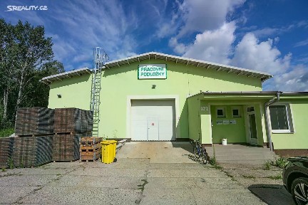 Prodej výrobní haly, prostoru 1650 m²