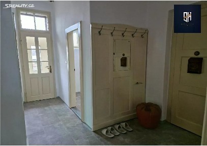 Pronájem bytu 2+1 52 m² Husova, Benešov