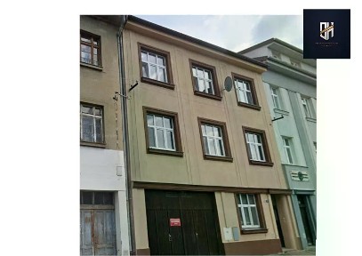 Pronájem bytu 3+1 91 m² Husova, Benešov
