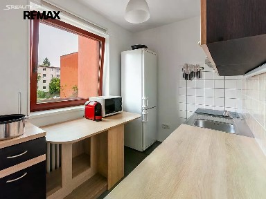Pronájem bytu 2+1 54 m² K lučinám, Praha - Žižkov