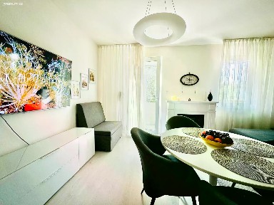 Pronájem bytu 1+kk 42 m² Nad Kolčavkou, Praha - Libeň