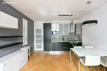 Pronájem bytu 3+kk 80 m² 8. listopadu, Praha - Břevnov