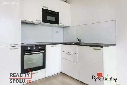 Pronájem bytu 1+kk 29 m² Magisterská, Plzeň - Jižní Předměstí