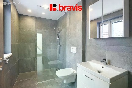 Pronájem rodinného domu 65 m², pozemek 148 m² Oslavany - Padochov
