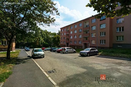 Prodej bytu 3+1 60 m² Plešivecká, Karlovy Vary - Rybáře