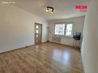 Pronájem bytu 1+1 37 m² Sportovní, Loket