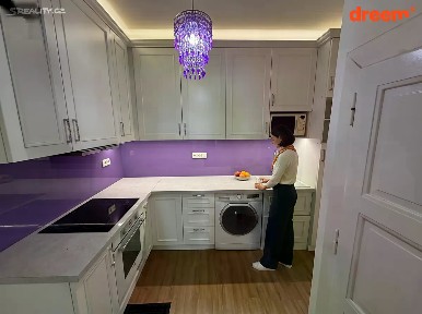 Prodej bytu 1+1 30 m² Jaselská, Praha - Bubeneč