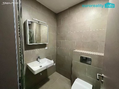 Pronájem bytu 1+kk 35 m² 5. května, Kolín - Kolín II