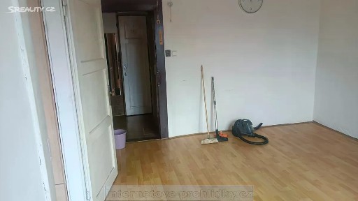 Pronájem bytu 2+kk 42 m² Praha - Nusle