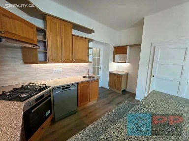 Pronájem bytu 3+1 109 m² Libická, Praha - Vinohrady