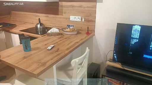 Pronájem bytu 1+kk 32 m² Praha - Vinoř
