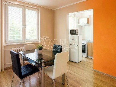 Pronájem bytu 1+kk 30 m² Hekrova, Praha - Háje