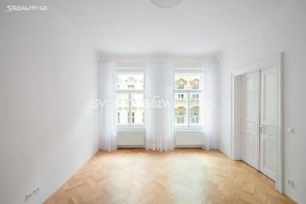 Pronájem bytu 3+1 86 m² Varšavská, Praha - Vinohrady