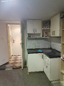 Pronájem bytu 1+kk 20 m² Na Podkovce, Praha - Podolí