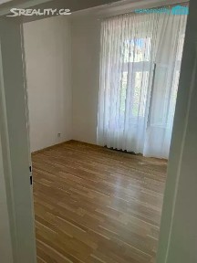 Pronájem kanceláře 30 m² Domažlická, Praha - Žižkov