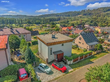 Prodej rodinného domu 180 m², pozemek 822 m²
