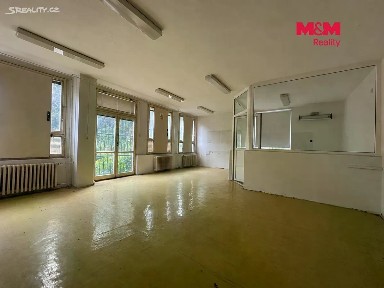 Prodej obchodního prostoru 900 m²
