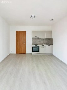 Pronájem bytu 1+kk 28 m² Nádražní, Kralupy nad Vltavou