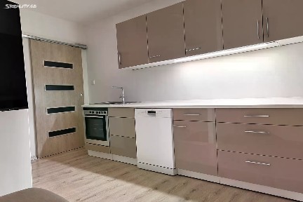 Prodej bytu 2+kk 43 m² Jindřišská, Pardubice - Zelené Předměstí