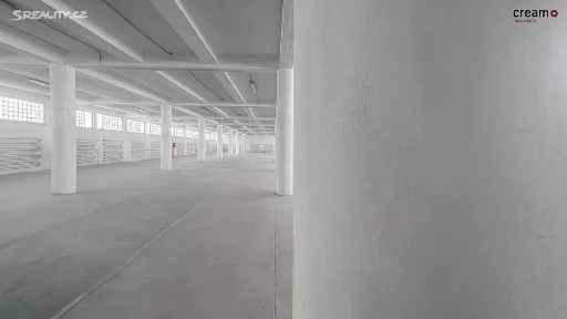 Pronájem skladového prostoru 893 m²