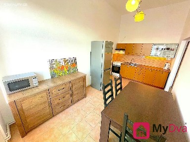 Pronájem bytu 3+kk 68 m² Vídeňská třída, Znojmo