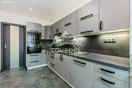 Pronájem bytu 2+1 67 m² gen. Píky, Kladno - Kročehlavy