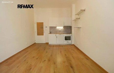 Pronájem bytu 2+kk 40 m² Oldřichova, Praha - Nusle