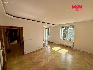 Pronájem bytu 2+kk 53 m² Roztylské náměstí, Praha - Záběhlice